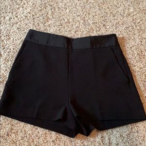 Express, Dressy shorts